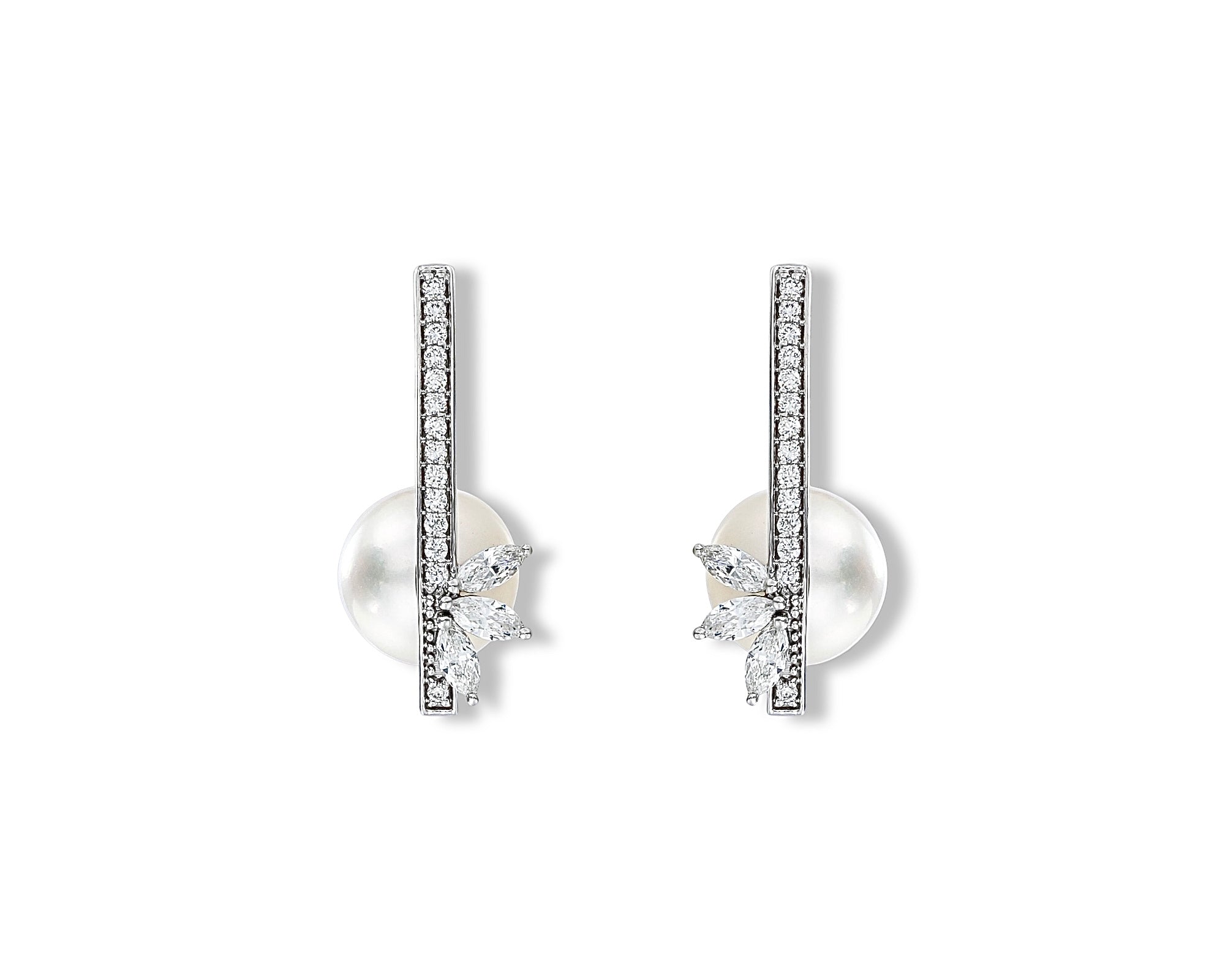 Pearl under the Lotus Diamond Earring