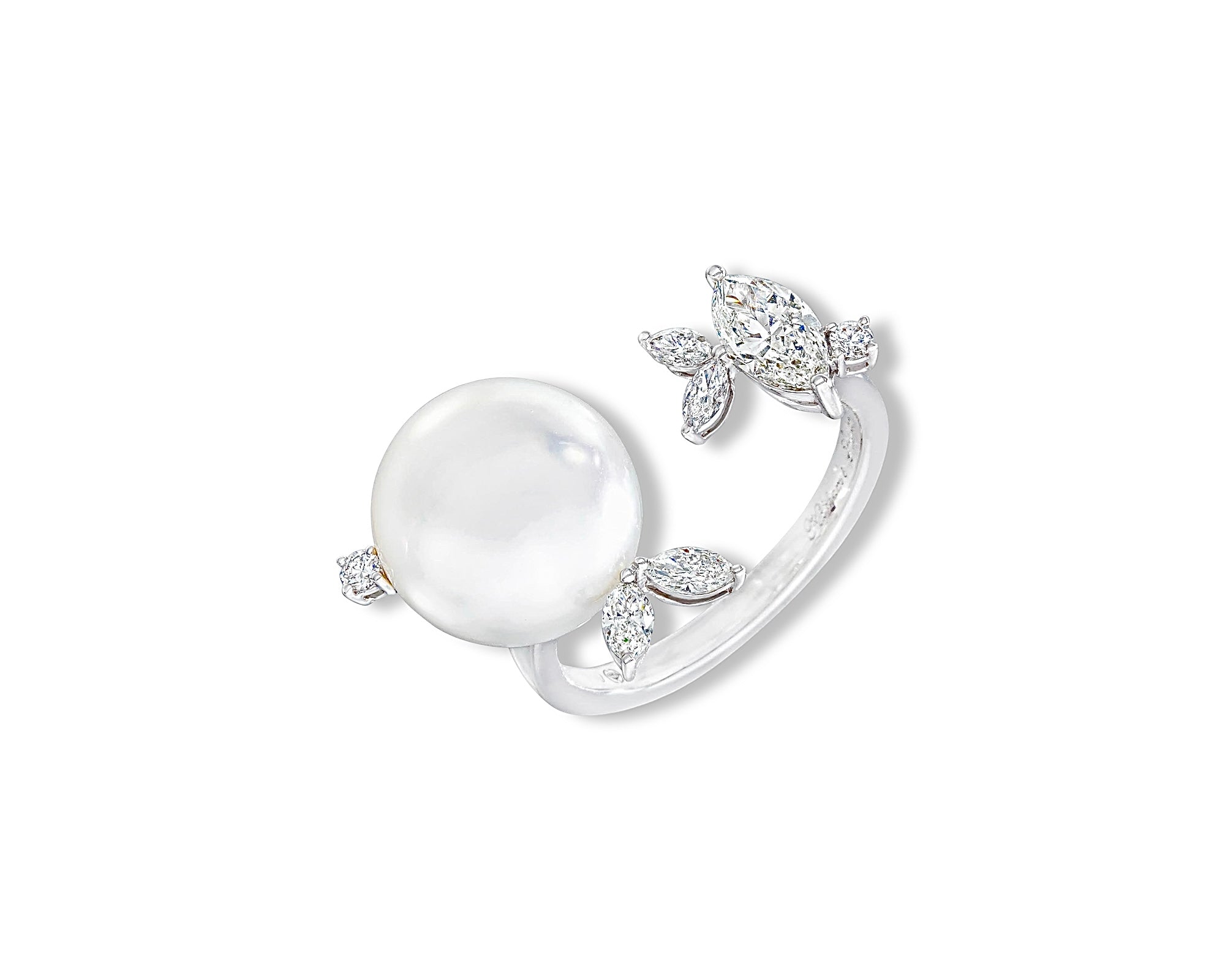Classic Pearl Gardenia Ring
