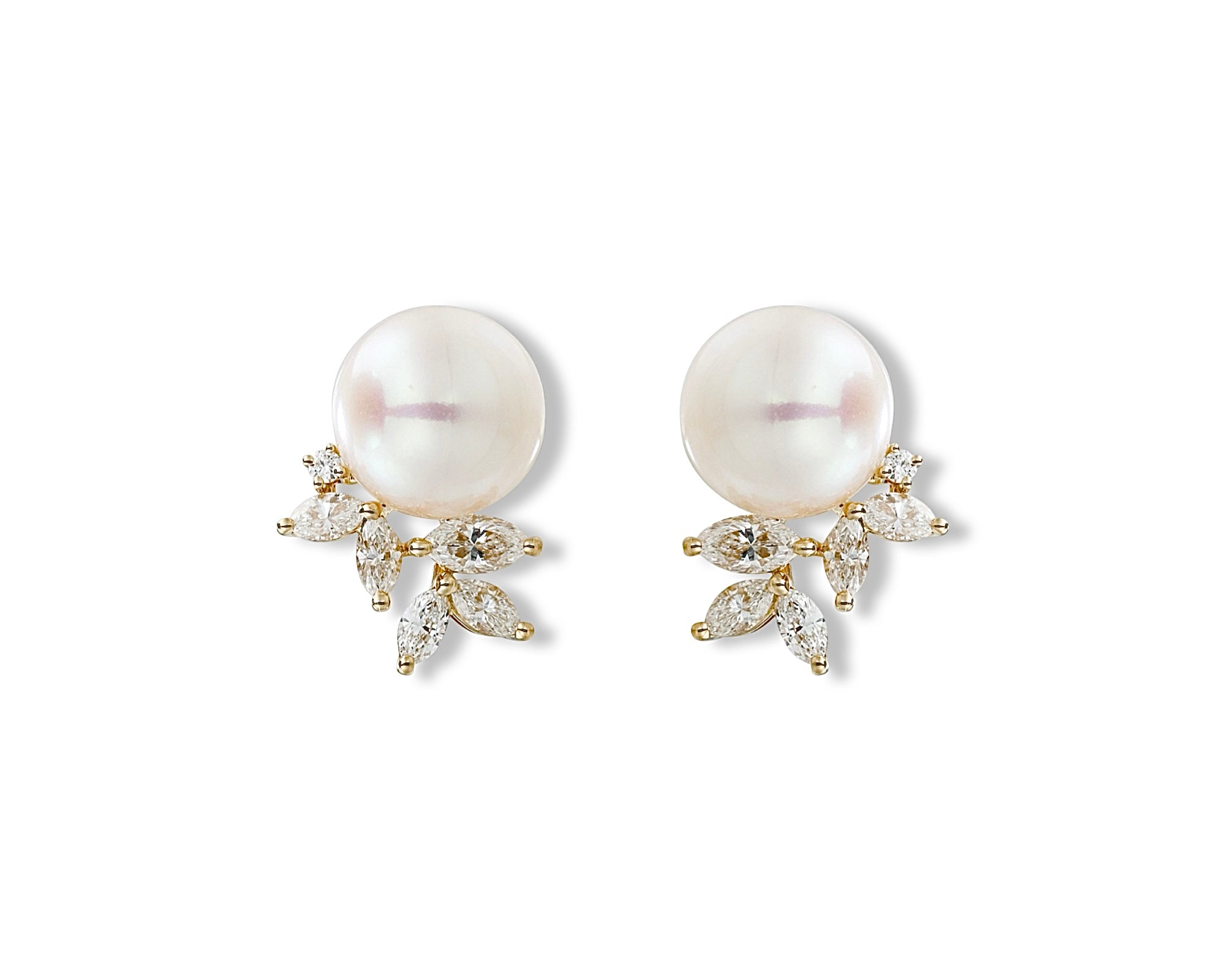 Classic Pearl Gardenia Stud