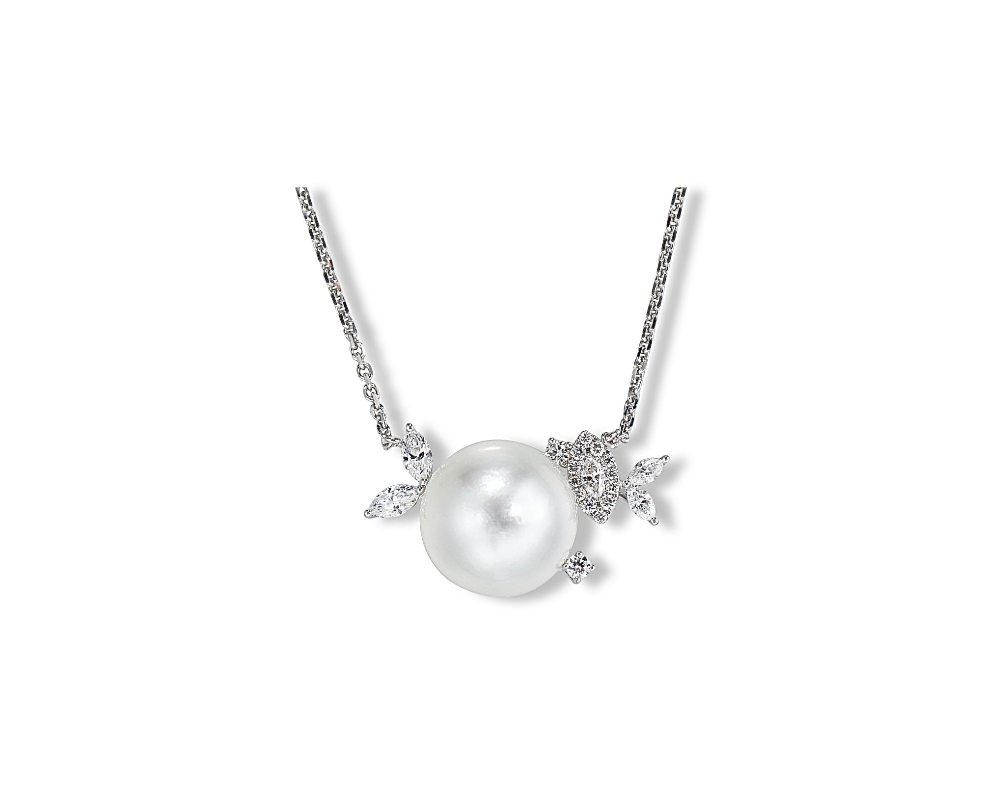 Classic Floral Pearl Gardenia Necklace