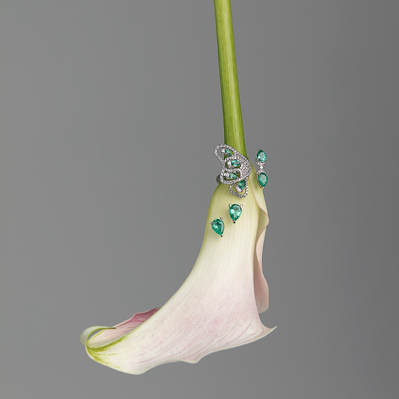 Emerald Pear Stud
