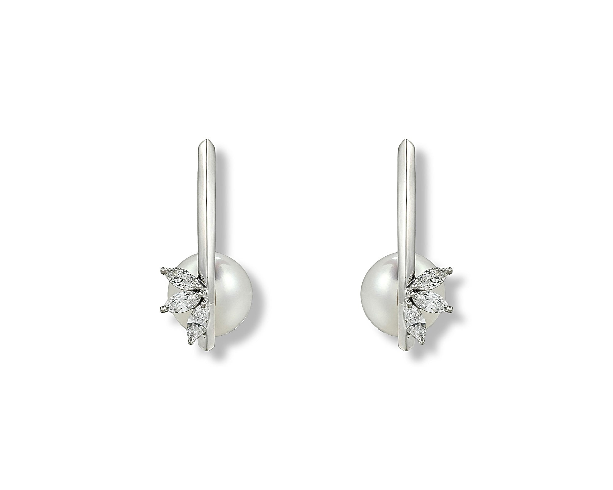 Pearl Under the Lotus Earring