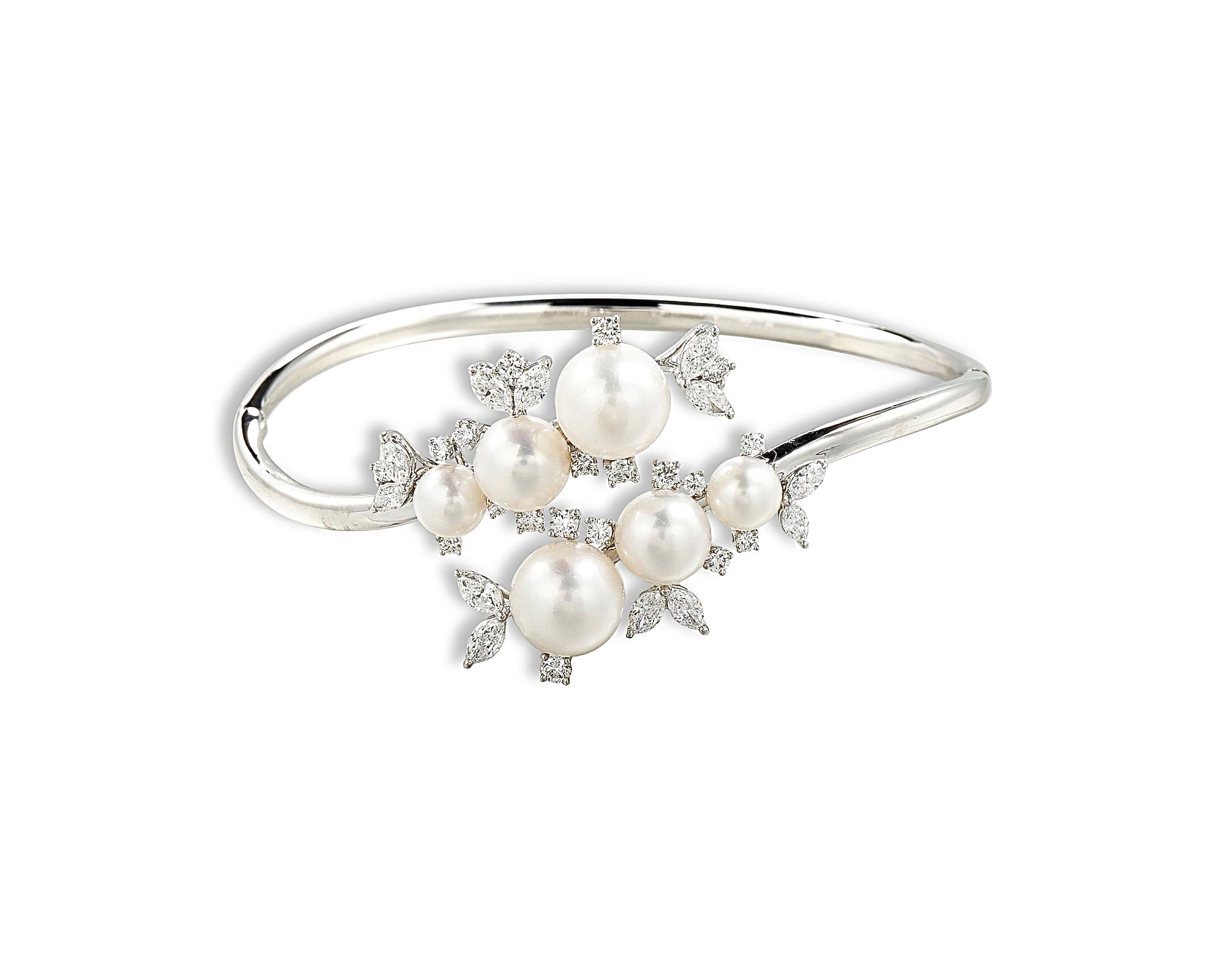 Diamond Pearl Gardenia Bangle